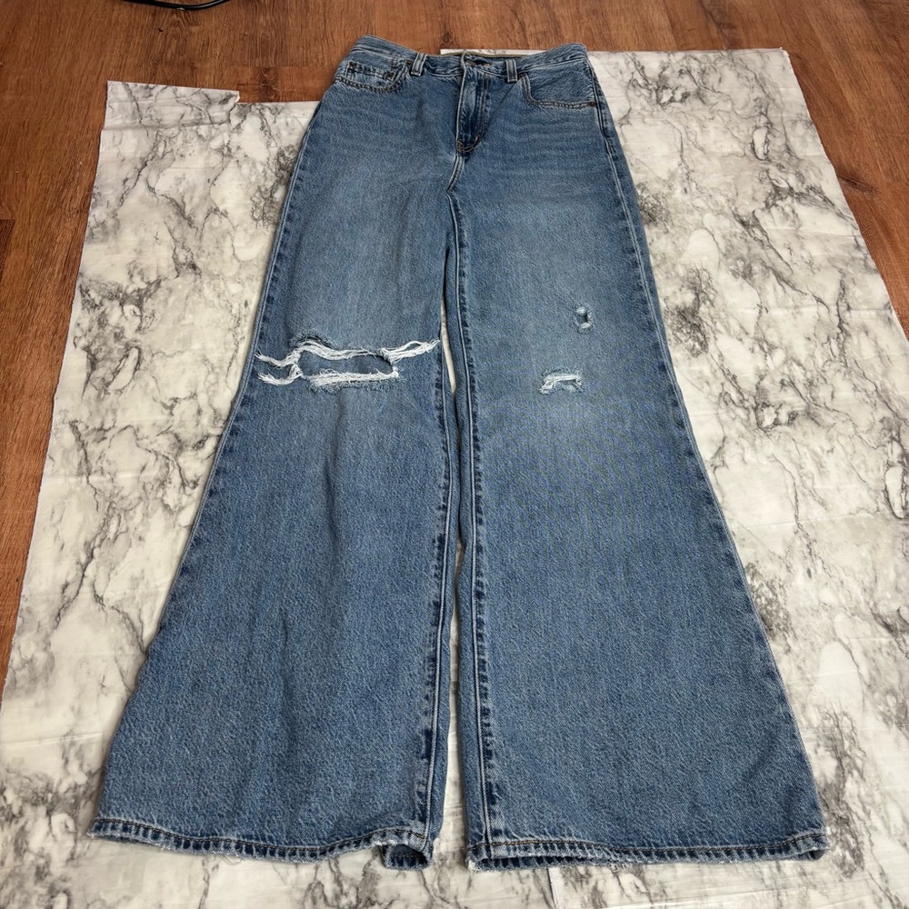 Levi's Premium High Loose Flare Denim Jeans Distressed high rise size 25 western - Picture 7 of 9